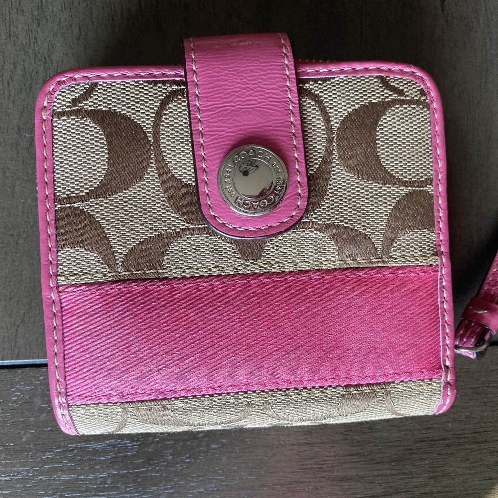 Coach bi fold wallet GUC